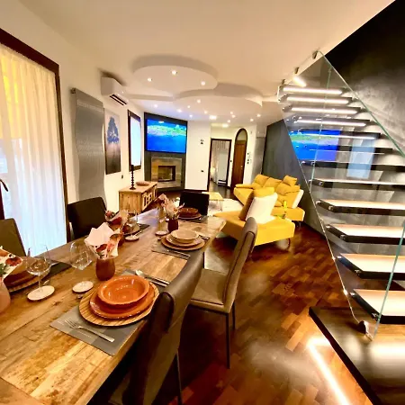 Wood Luxury House Apartament *